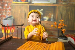 Bambini sotto i 3 anni e miele: il limite di età che molti genitori ignorano ancora