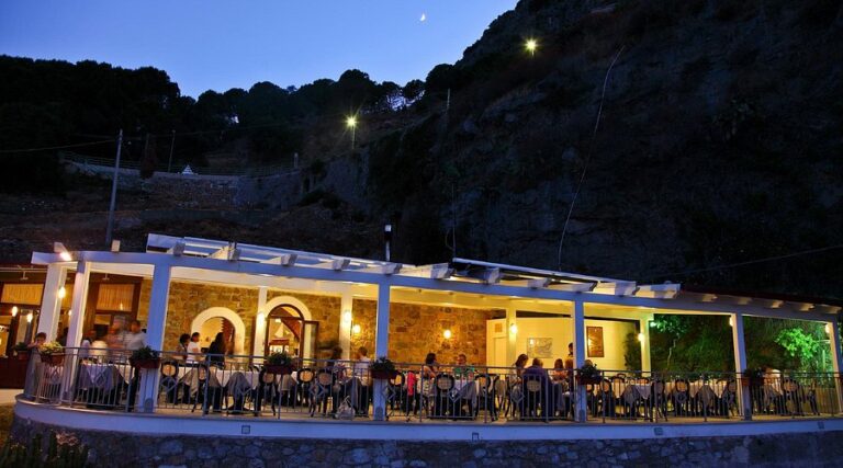 Le Migliori Pizzerie di Cefalù: Guida alle Esperienze Gastronomiche della Perla Siciliana